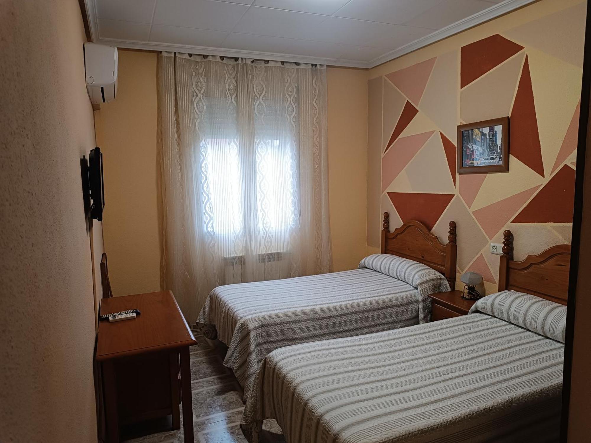 Hostal Avila Ocaña Eksteriør bilde