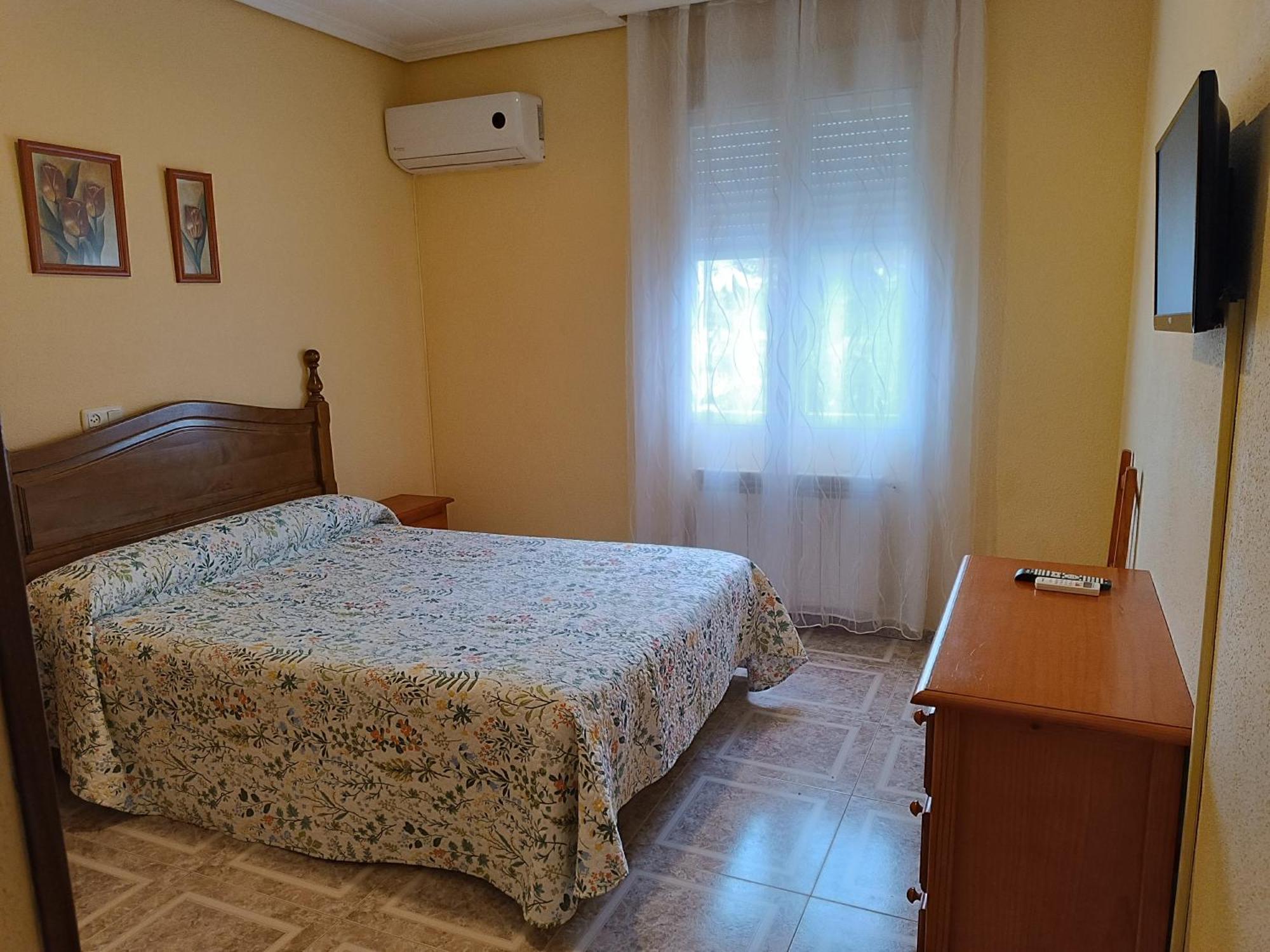 Hostal Avila Ocaña Eksteriør bilde