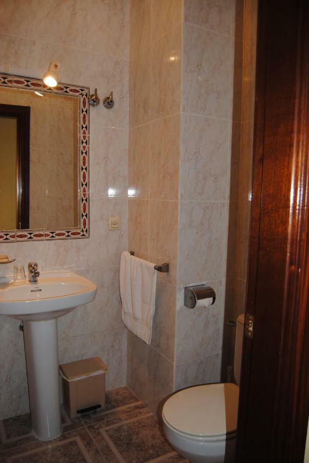 Hostal Avila Ocaña Eksteriør bilde