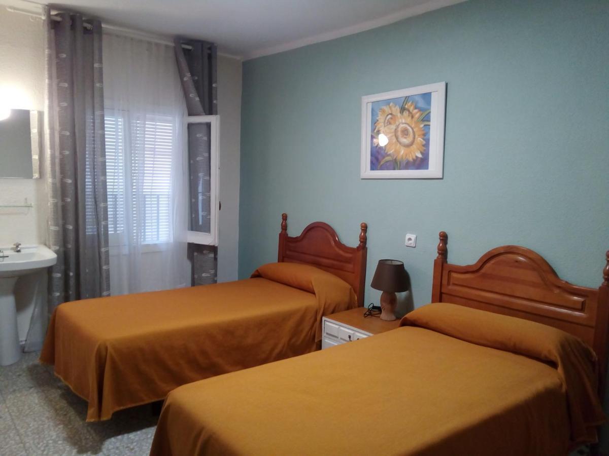 Hostal Avila Ocaña Eksteriør bilde